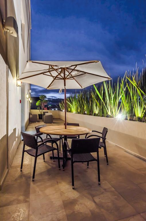 Hotel Zenith Tehuacán Exteriör bild